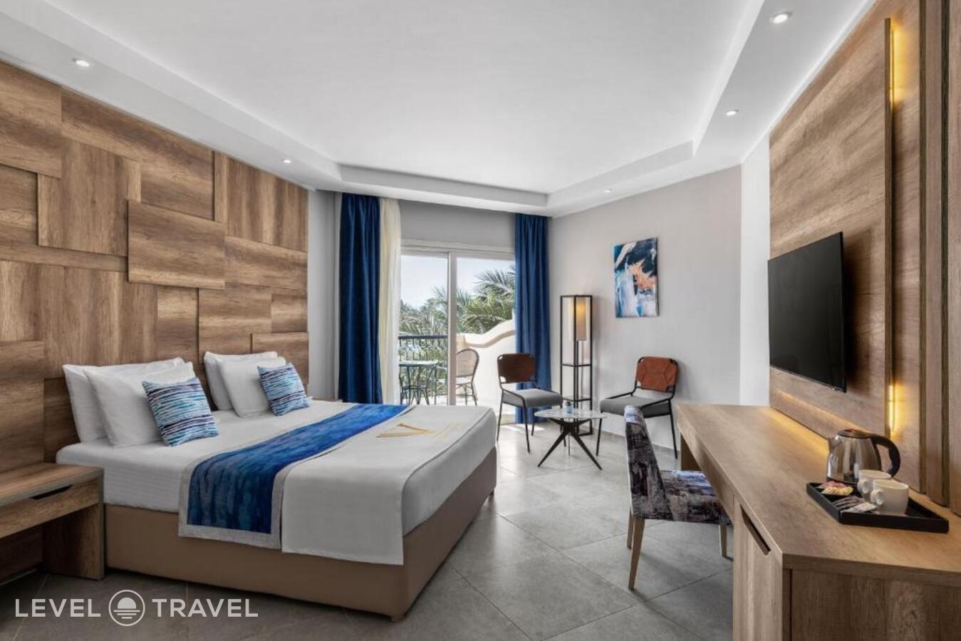 фотографии номера Делюкс с видом на бассейн отеля The V Luxury Resort в Египет(Сахл Хашиш) - фото №1