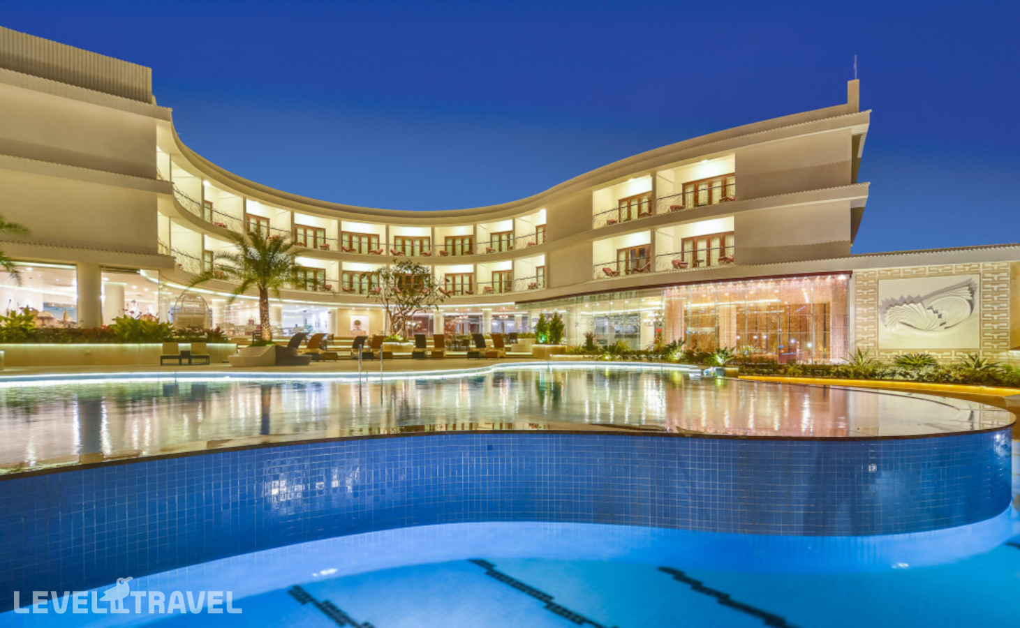 фотографии номера Премиум с балконом отеля Park Regis Goa в Индия(Арпора) - фото №2