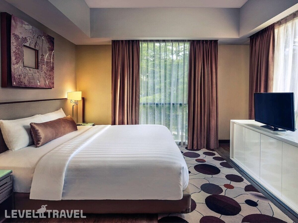 фотографии номера Люкс с балконом отеля Mercure Bali Legian в Индонезия(Легиан) - фото №4