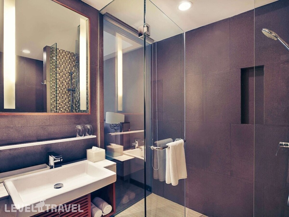 фотографии номера Люкс с балконом отеля Mercure Bali Legian в Индонезия(Легиан) - фото №5