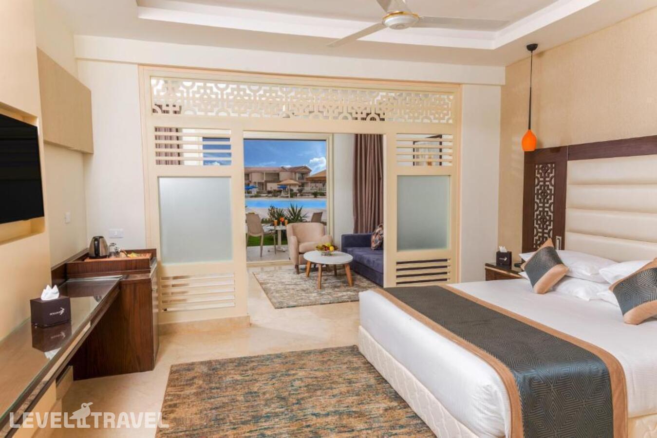 фотографии номера Полулюкс с видом на бассейн отеля Pickalbatros Sea World Marsa Alam в Египет(Марса Алам) - фото №2