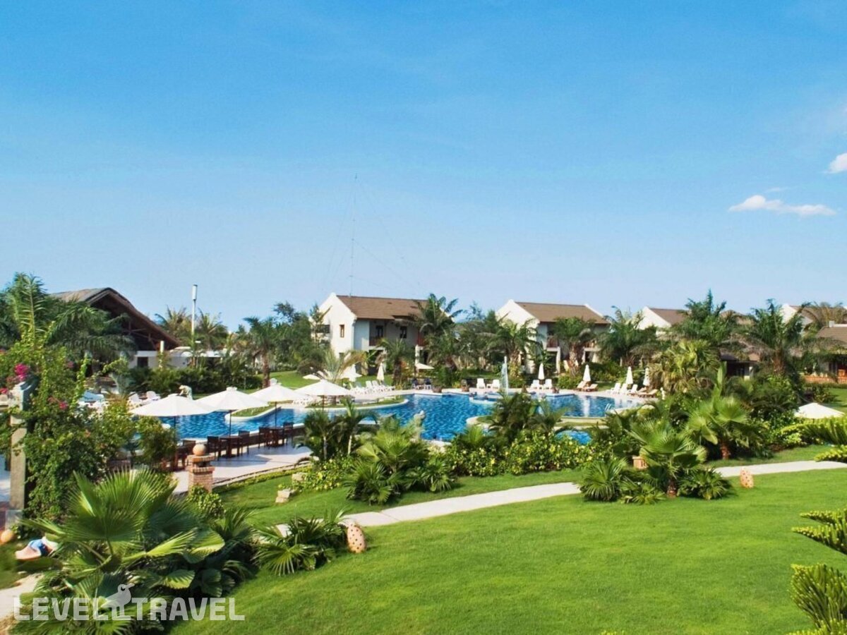 фотографии номера Бунгало с видом на сад отеля Palm Garden Beach Resort & Spa в Вьетнам(Хойан) - фото №2