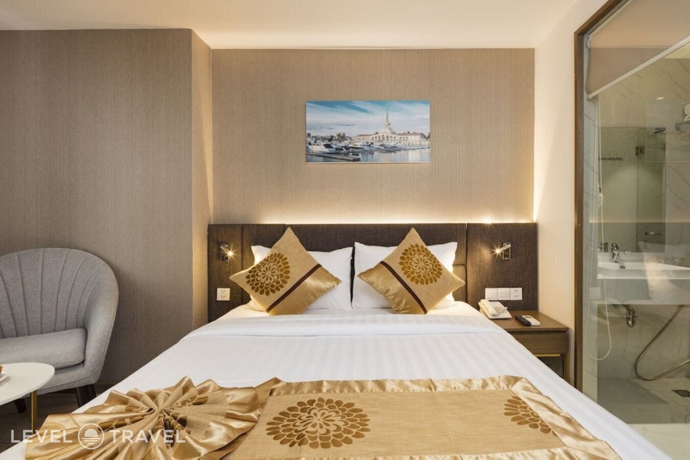 фотографии номера Люкс с балконом отеля Sochi Hotel в Вьетнам(Нячанг) - фото №3