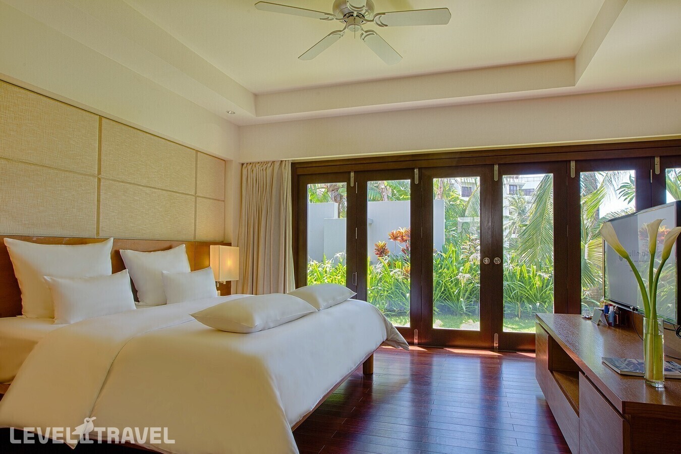 фотографии номера Коттедж отеля Pullman Danang Beach Resort (Ex. Lifestyle Resort) в Вьетнам(Дананг) - фото №2