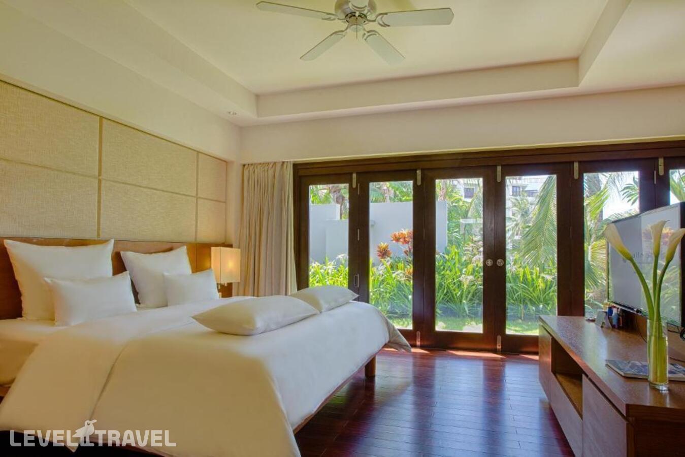 фотографии номера Коттедж отеля Pullman Danang Beach Resort (Ex. Lifestyle Resort) в Вьетнам(Дананг) - фото №26
