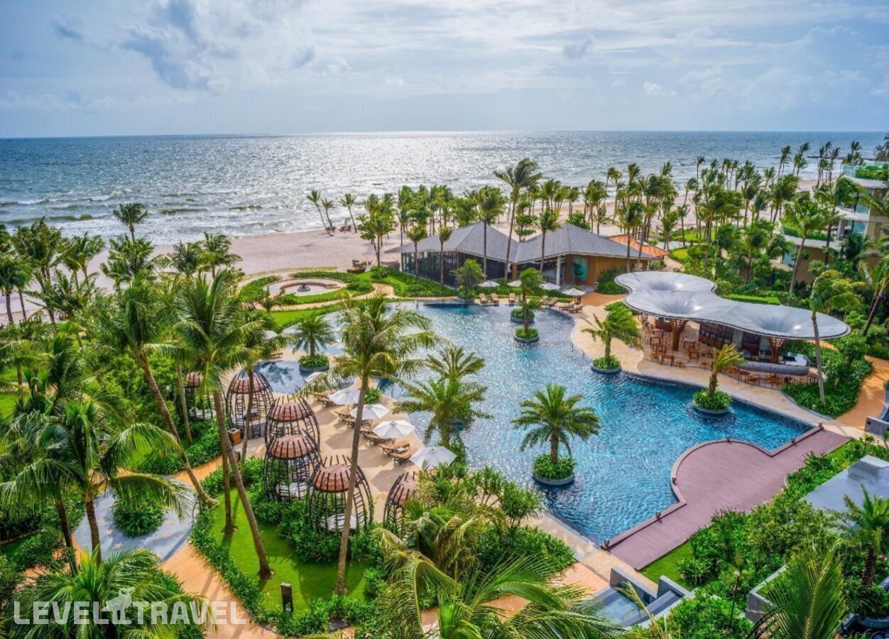 фотографии номера Стандартный с балконом отеля Intercontinental Phu Quoc Long Beach Resort в Вьетнам(Фукуок) - фото №1