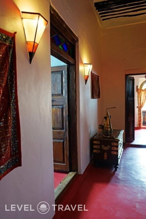 фотографии номера Четырехместный номер отеля Zanzibar Palace Hotel в Танзания(Стоун Таун) - фото №3