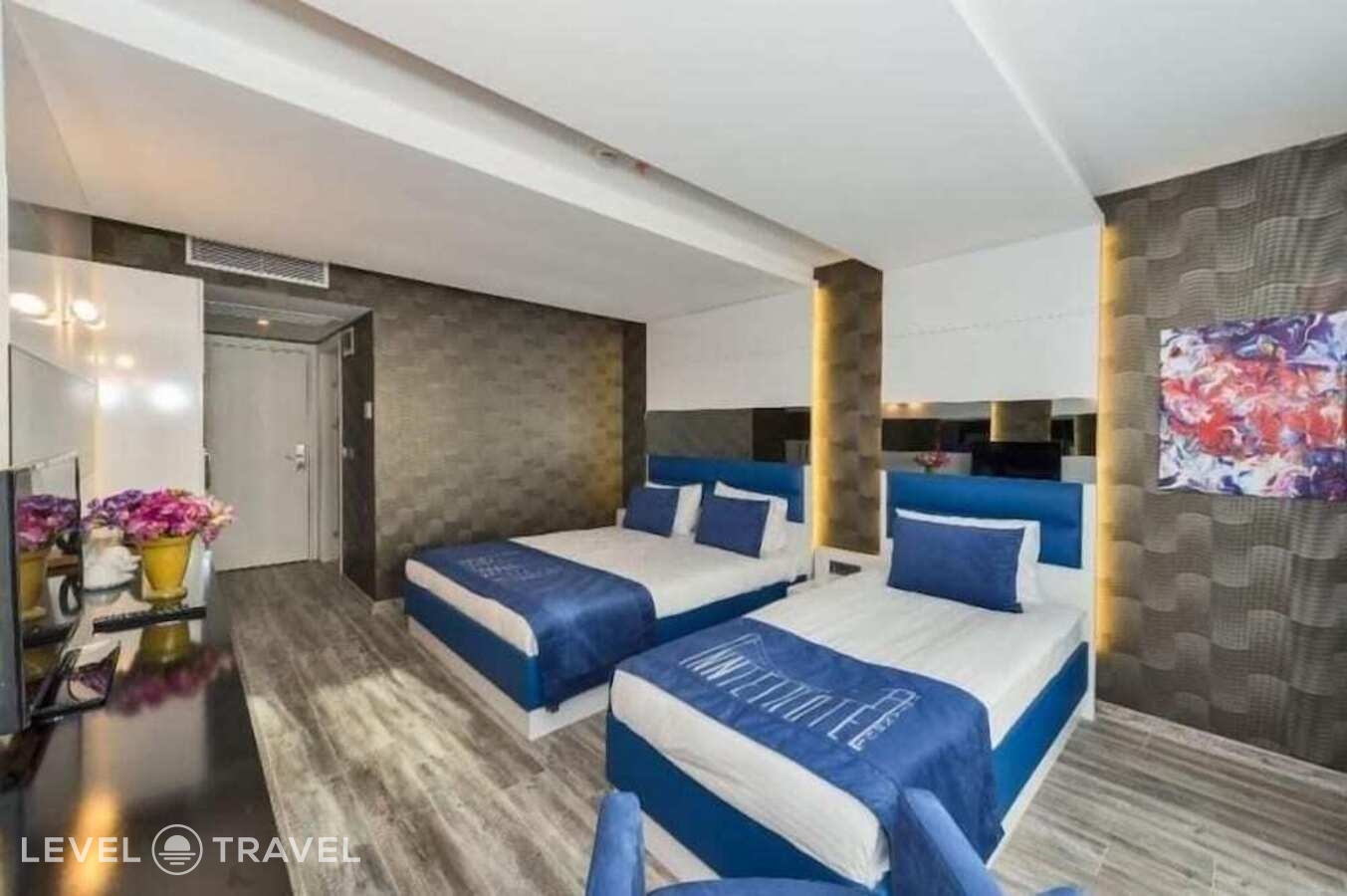 фотографии номера Трехместный улучшенный отеля Inntel Hotel Istanbul в Турция(Таксим) - фото №8