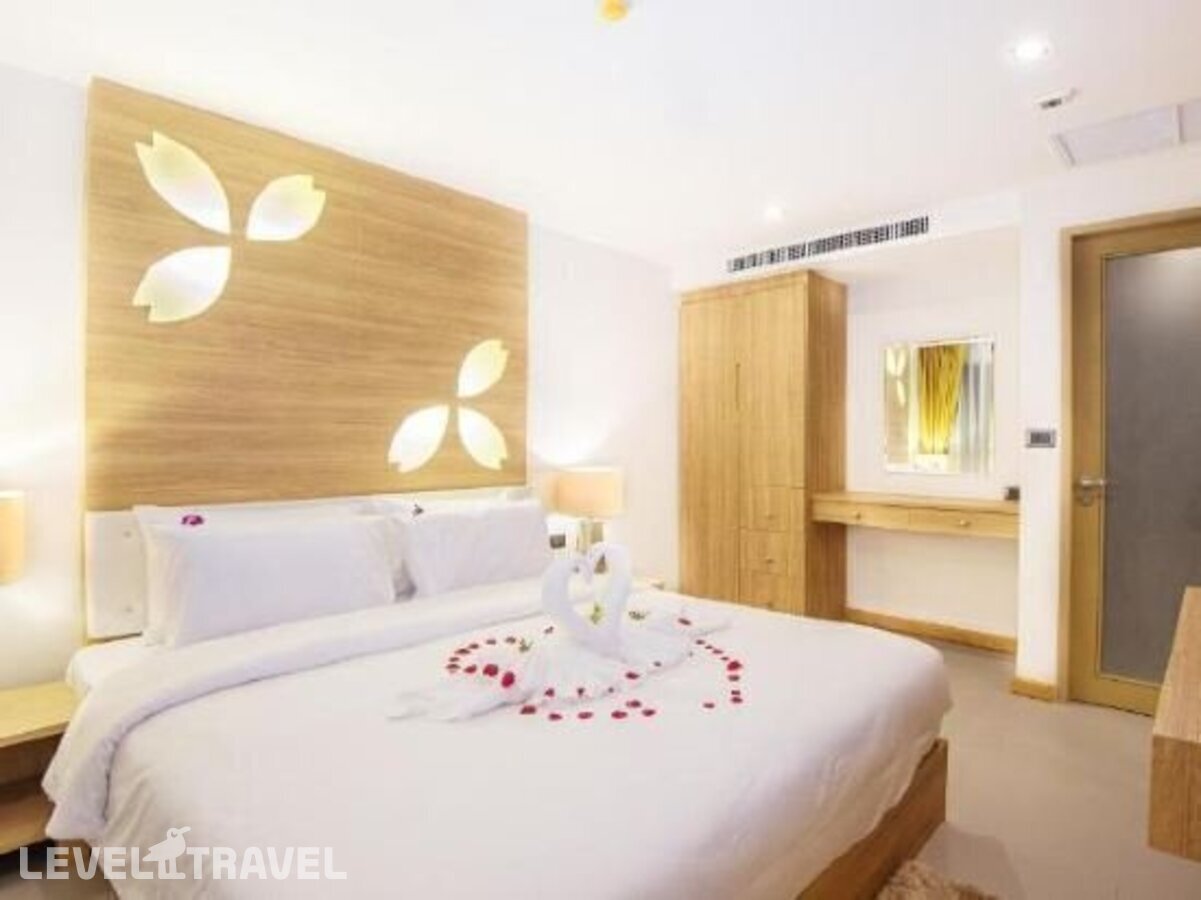 фотографии номера Улучшенный номер отеля Clarion Hotel Patong (Ex.Araya Patong Beach Hotel) в Таиланд(Патонг Бич) - фото №4