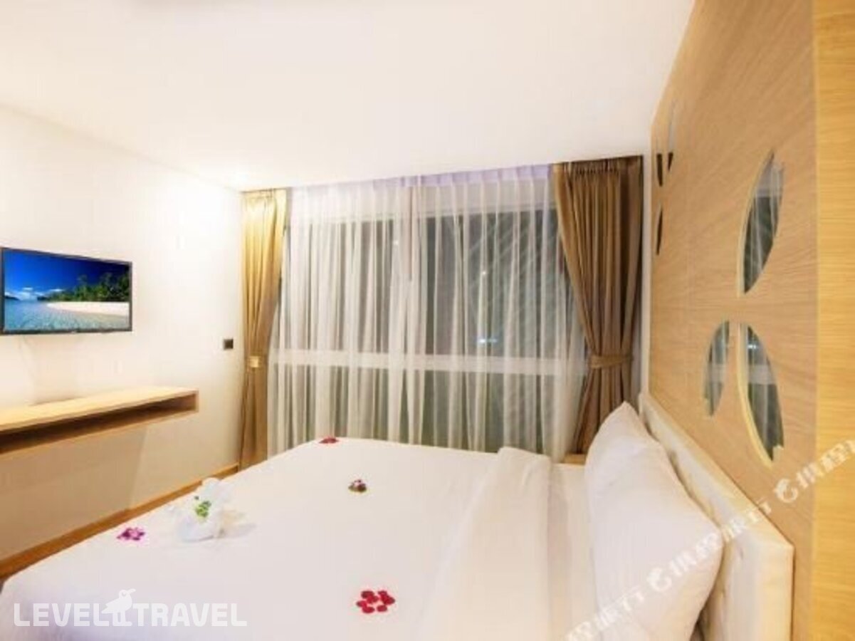 фотографии номера Улучшенный номер отеля Clarion Hotel Patong (Ex.Araya Patong Beach Hotel) в Таиланд(Патонг Бич) - фото №5