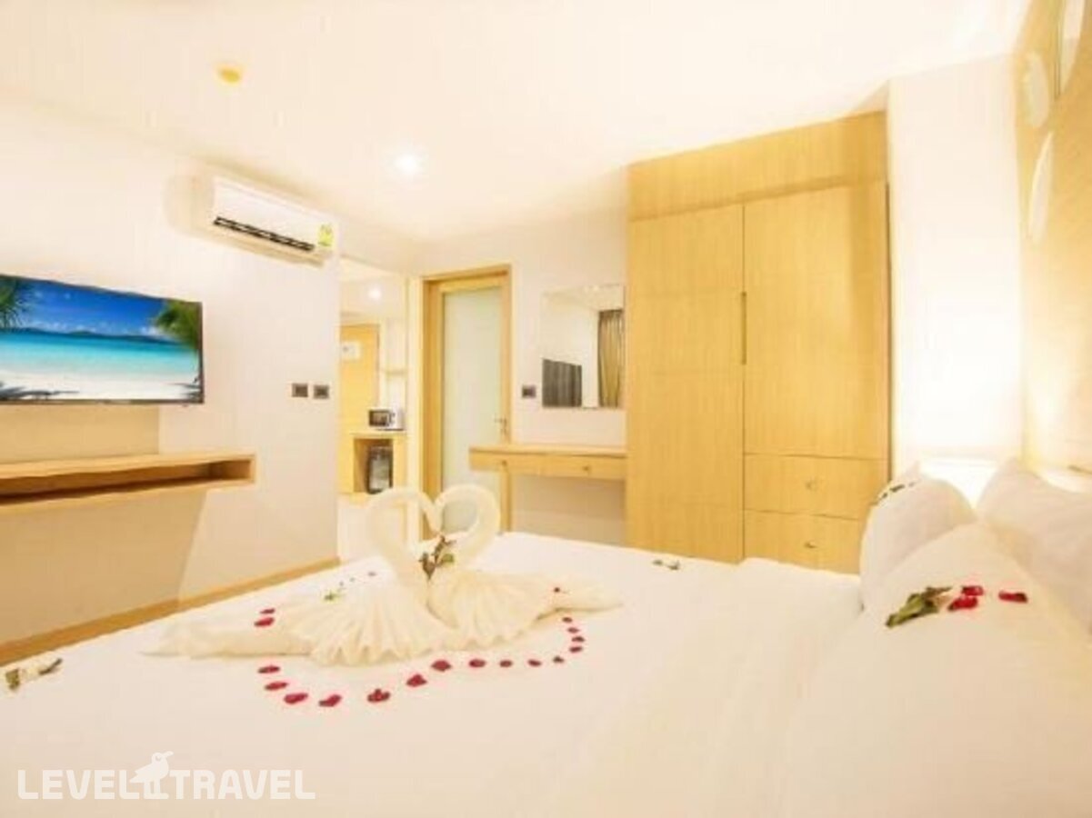 фотографии номера Делюкс отеля Clarion Hotel Patong (Ex.Araya Patong Beach Hotel) в Таиланд(Патонг Бич) - фото №12