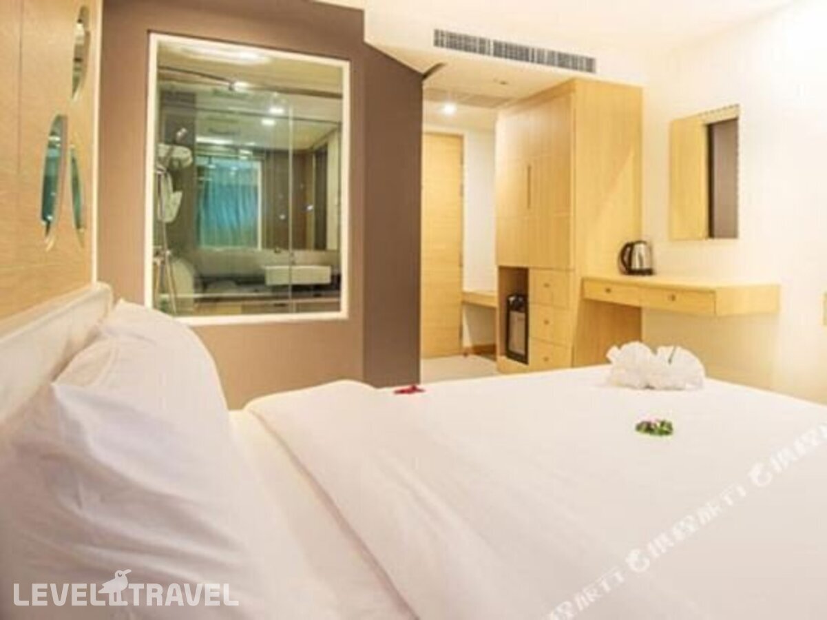 фотографии номера Делюкс отеля Clarion Hotel Patong (Ex.Araya Patong Beach Hotel) в Таиланд(Патонг Бич) - фото №9