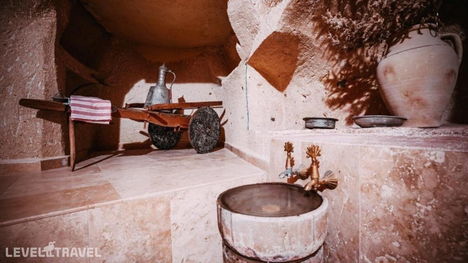 фотографии номера Люкс отеля Jerveni Cave Hotel в Турция(Ургюп) - фото №19