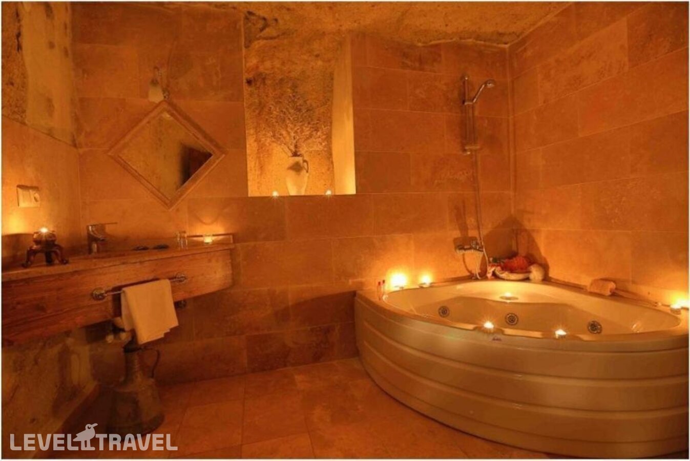 фотографии номера Люкс отеля Jerveni Cave Hotel в Турция(Ургюп) - фото №2
