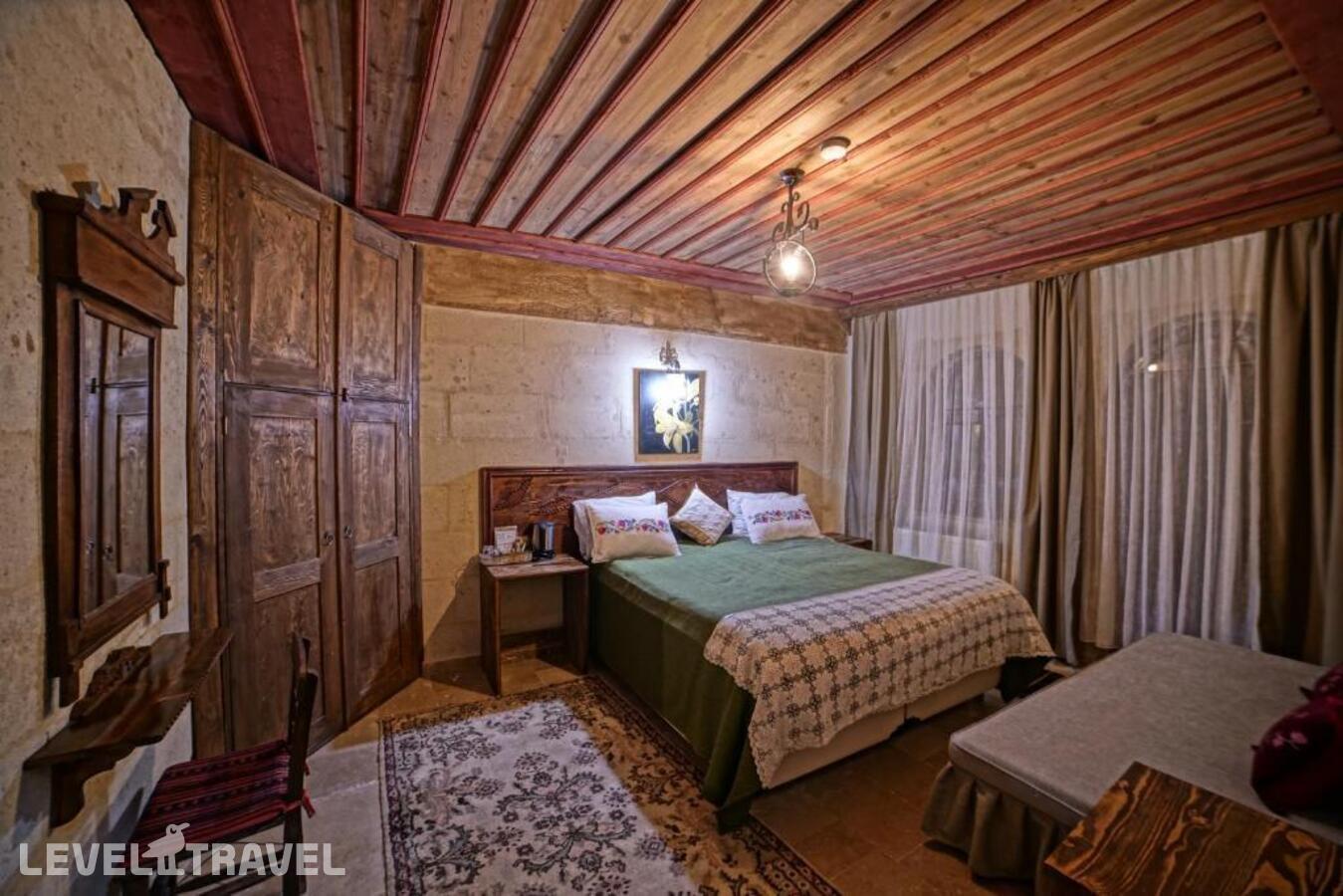 фотографии номера Стандартный номер отеля Jerveni Cave Hotel в Турция(Ургюп) - фото №5