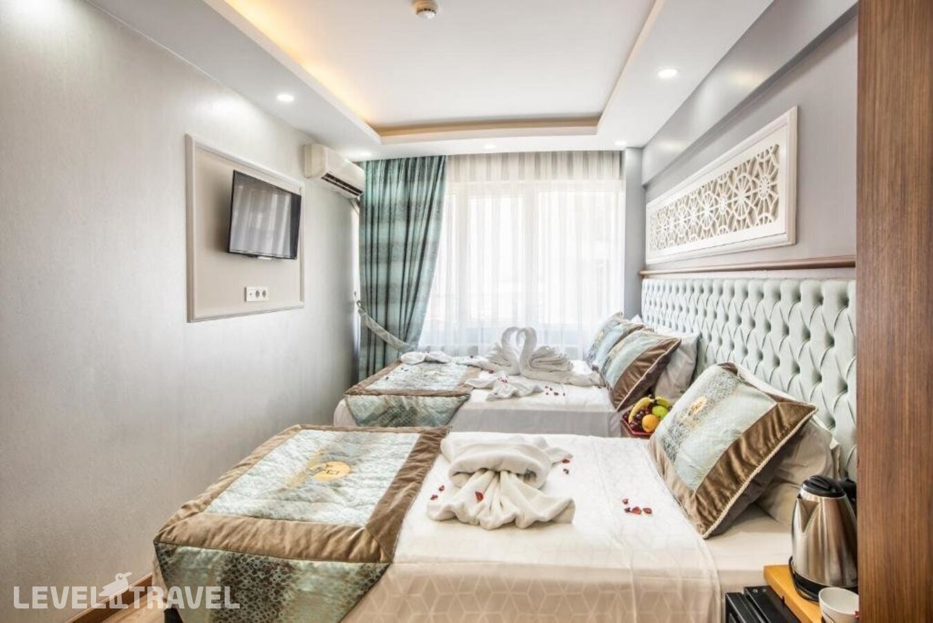 фотографии номера Четырехместный номер отеля Istanbul Sirkeci Hotel в Турция(Сиркеджи) - фото №11