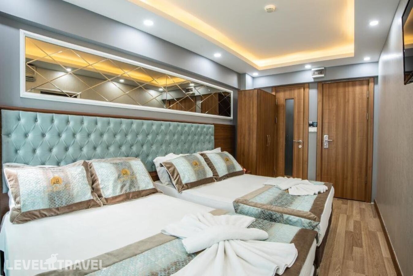 фотографии номера Четырехместный номер отеля Istanbul Sirkeci Hotel в Турция(Сиркеджи) - фото №5