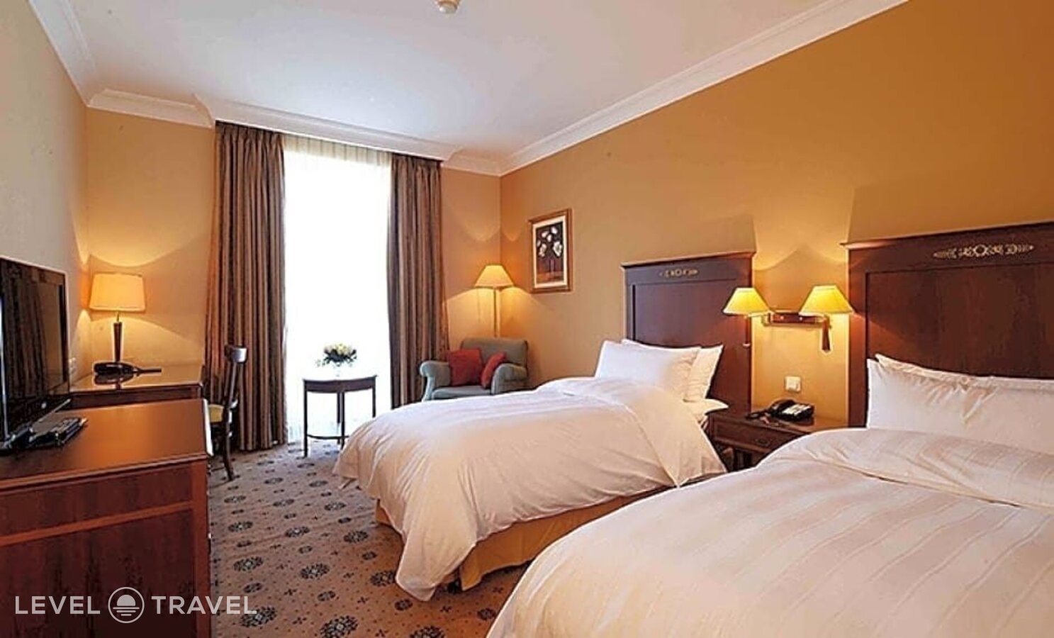 фотографии номера Семейный номер отеля Lotte City Hotel Tashkent Palace в Узбекистан(Ташкент) - фото №5