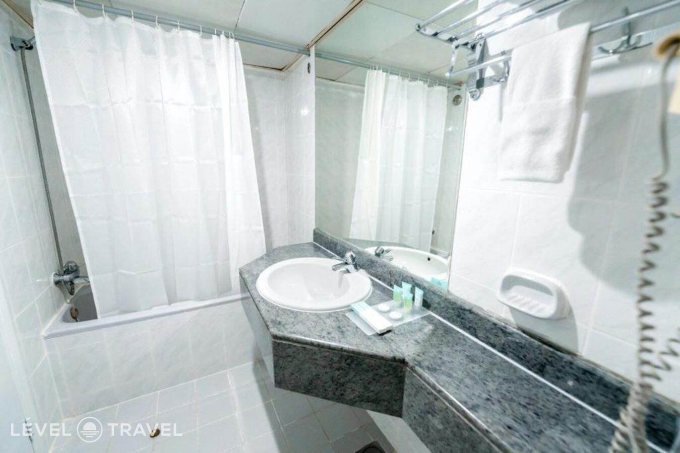 фотографии номера Трехместный номер отеля Sun & Sands Hotel Down Town в ОАЭ(Дейра) - фото №31