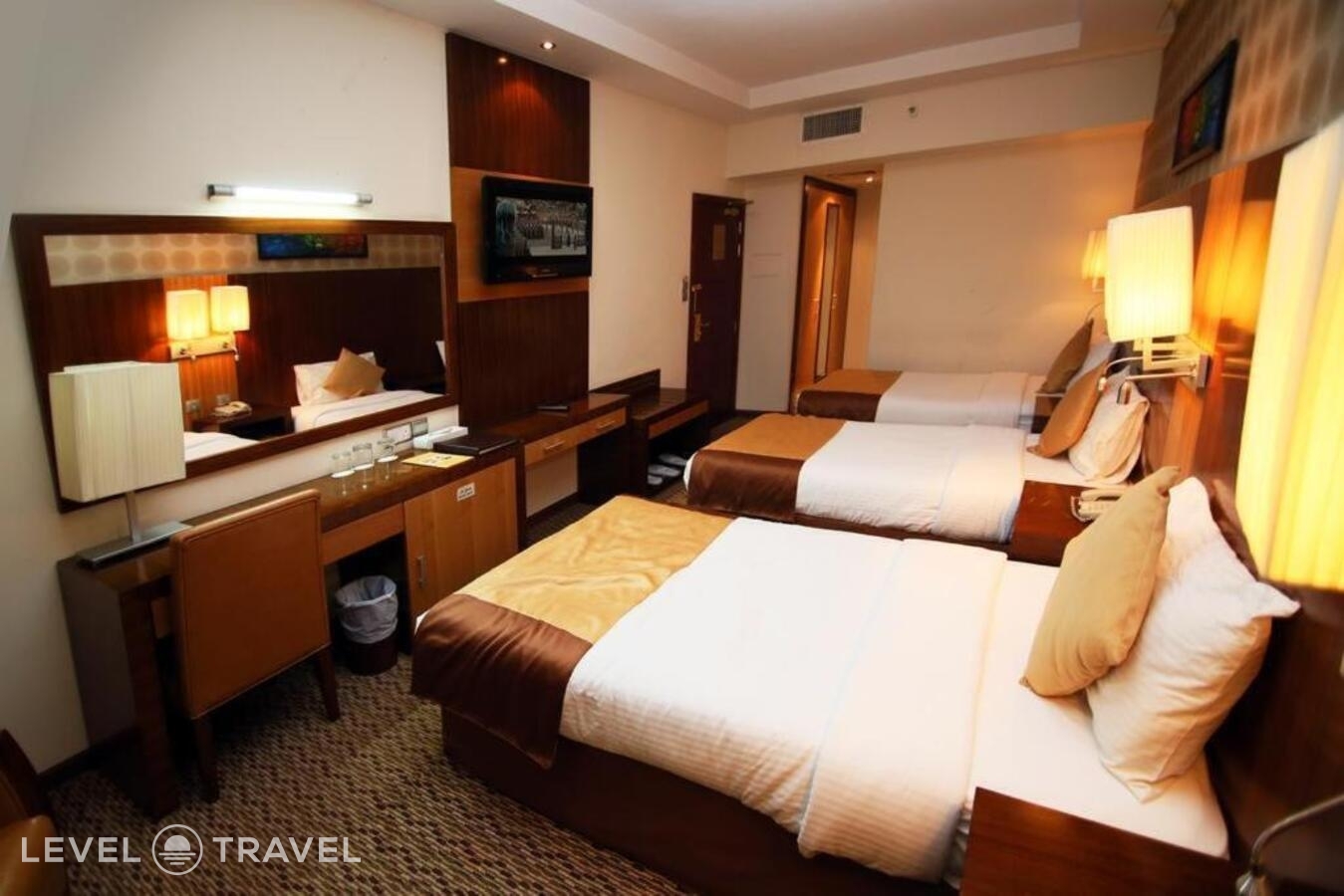 фотографии номера Трехместный номер отеля Sun & Sands Hotel Down Town в ОАЭ(Дейра) - фото №35