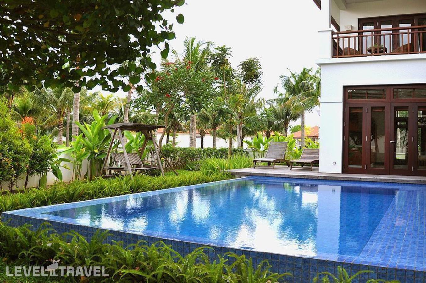 фотографии номера Вилла с частным бассейном (2 спальни) отеля Furama Resort Danang в Вьетнам(Дананг) - фото №4