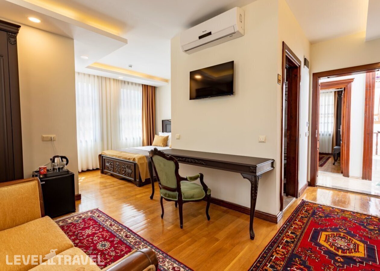 фотографии номера Трехместный номер отеля Woo Town Suites Hotel (Ex. Sanctakana Boutique Hotel & Spa Boutique) в Турция(Калеичи) - фото №5