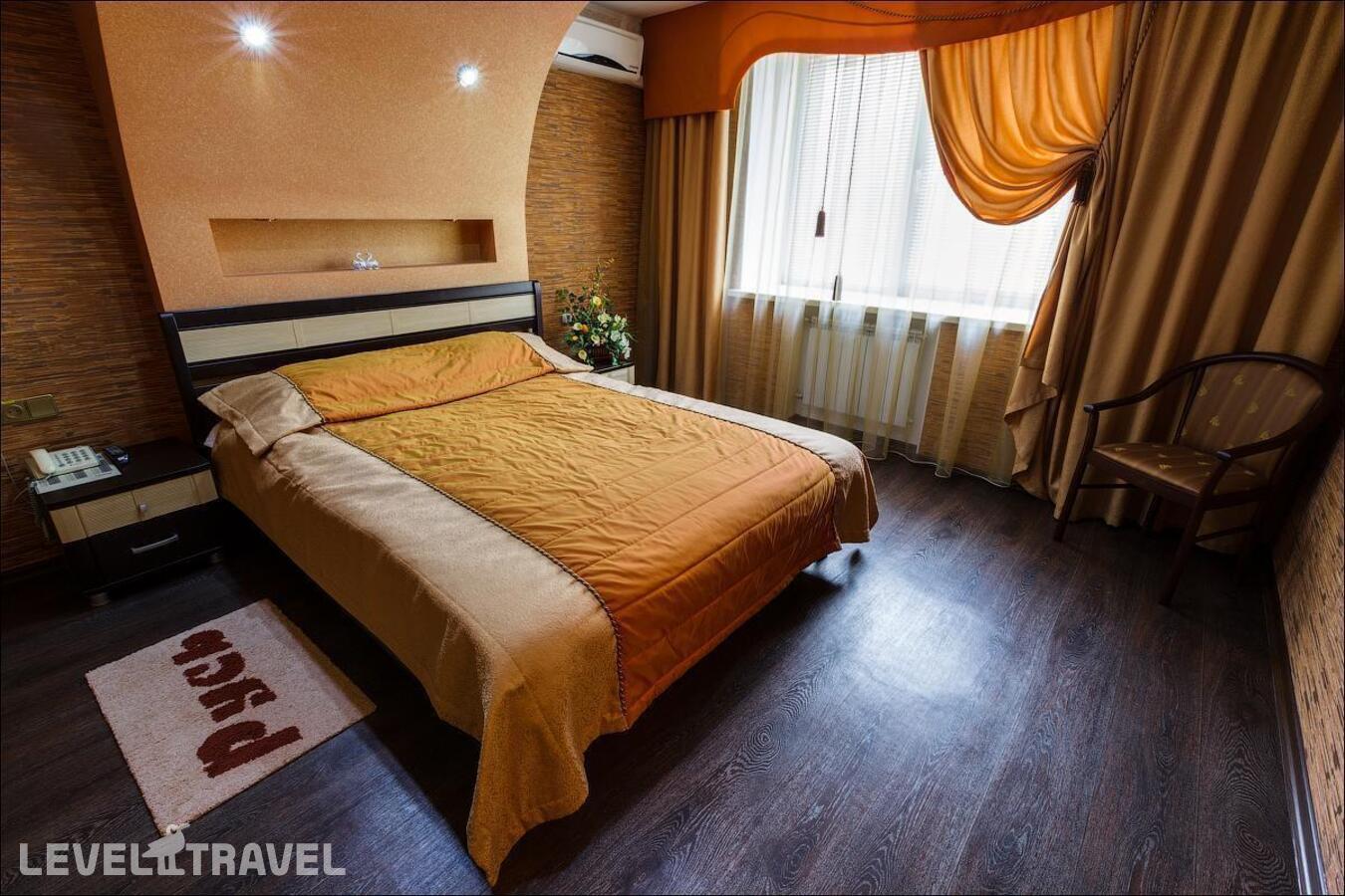фотографии номера Люкс отеля Русь в Россия(Тольятти) - фото №6