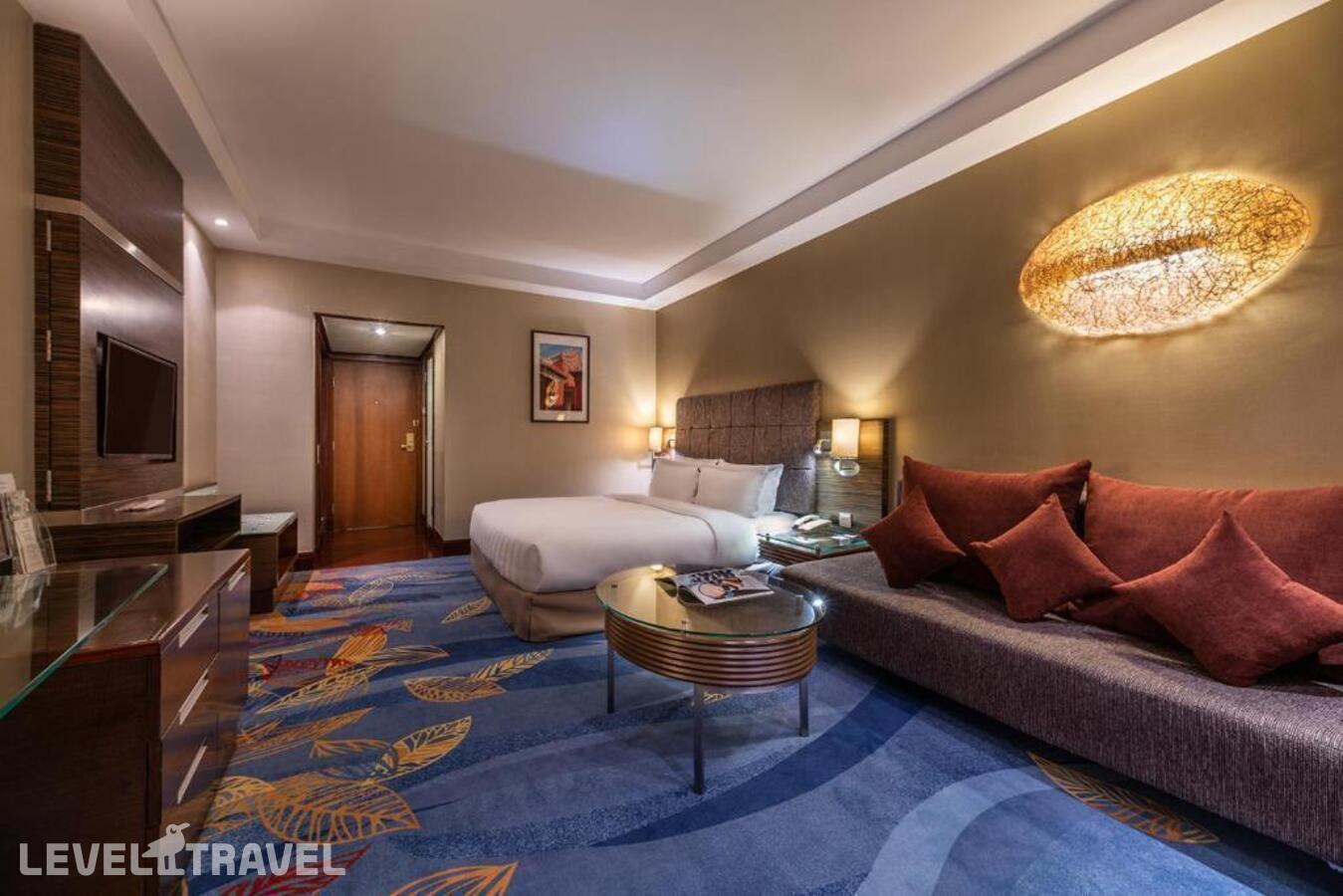 фотографии номера Номер Премьер отеля Peace Hotel Beijing в Китай(Пекин) - фото №3