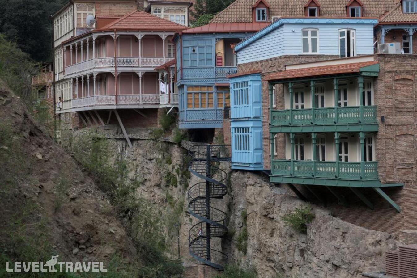фотографии номера Улучшенный с балконом отеля Бутик-отель Khokhobi в Грузия(Тбилиси) - фото №8