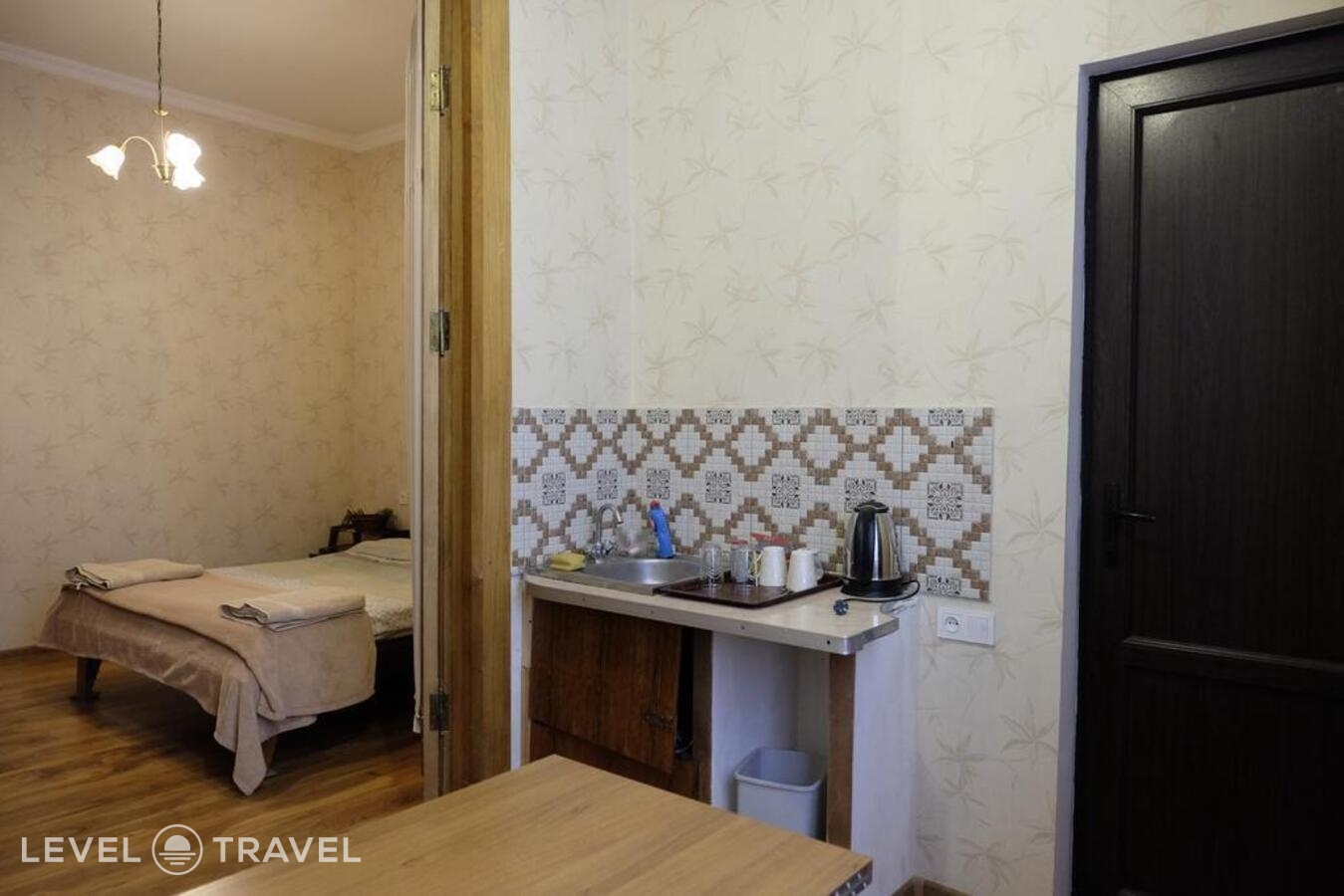 фотографии номера Трехместный улучшенный с балконом отеля Mia B&B Old Tbilisi в Грузия(Тбилиси) - фото №4