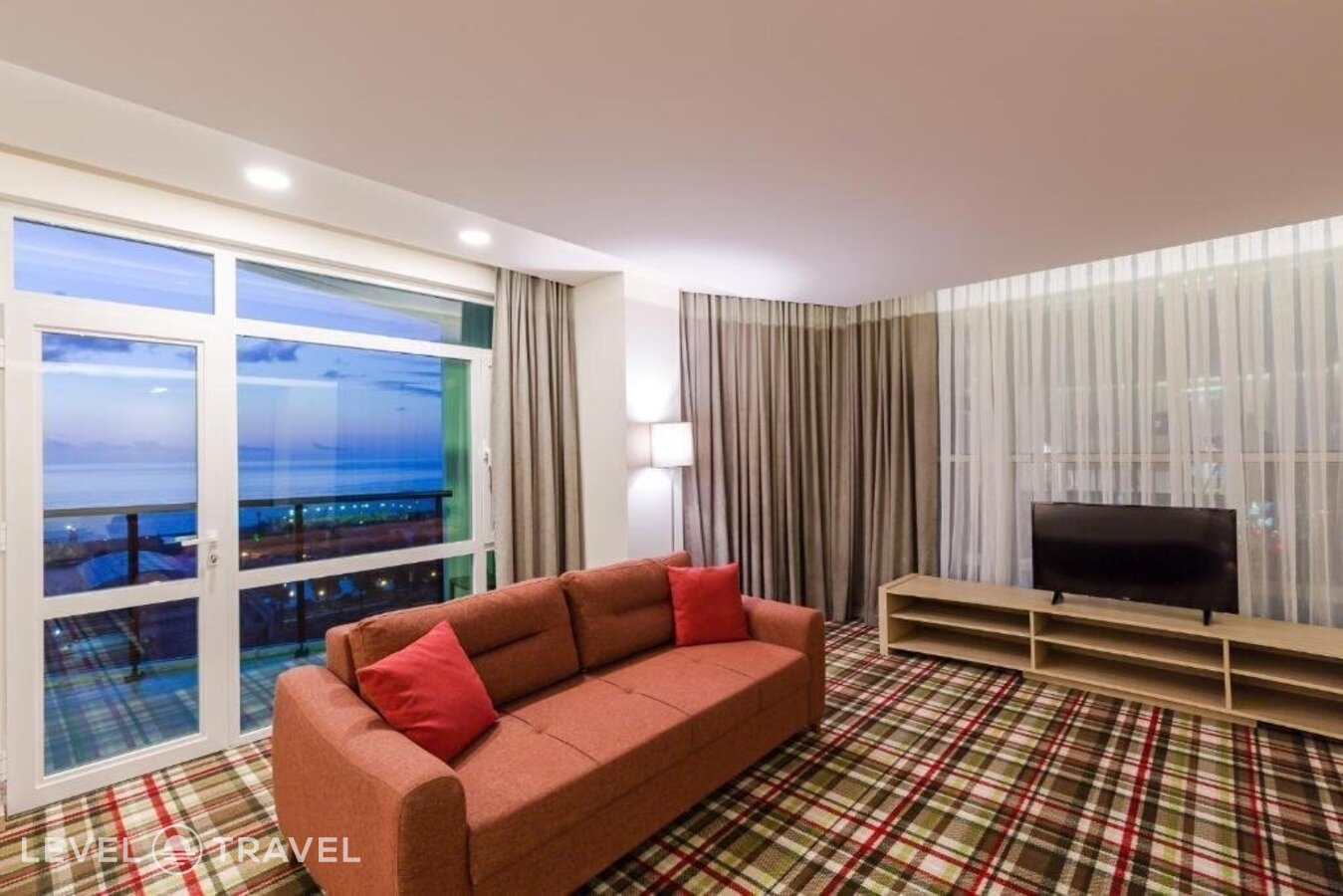 фотографии номера Люкс Премьер отеля Best Western Premier Батуми в Грузия(Батуми) - фото №6