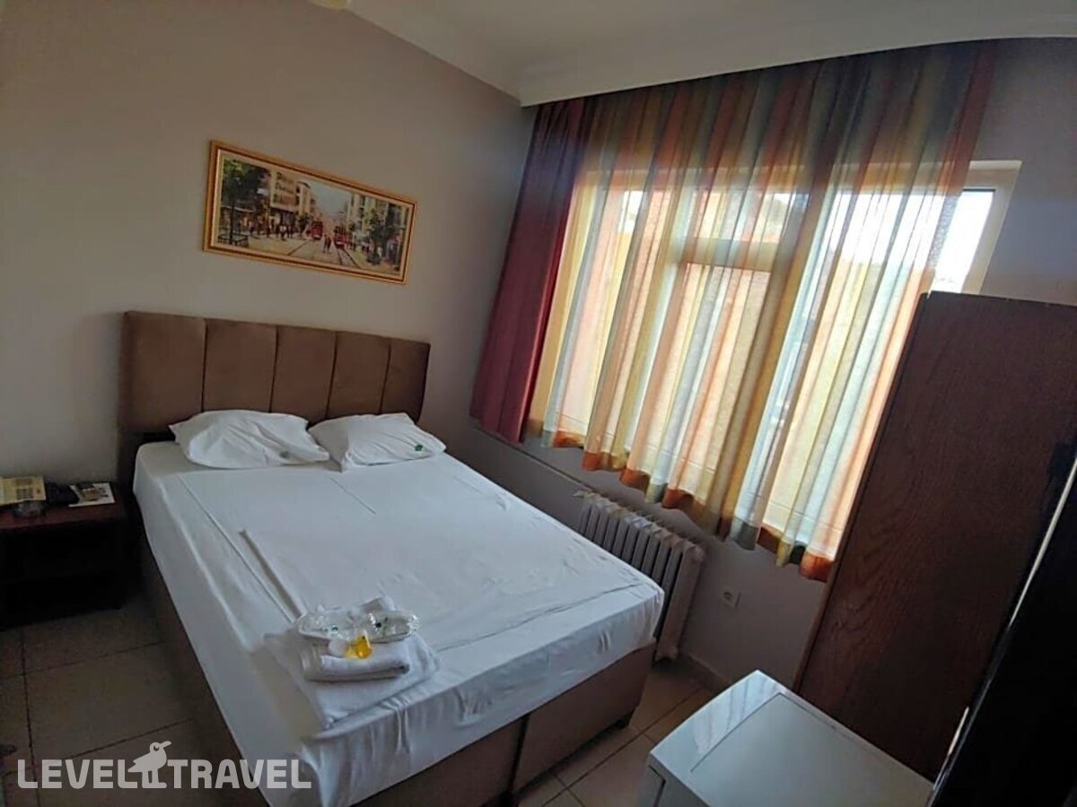 фотографии номера Классический номер отеля Hotel Yonca в Турция(Таксим) - фото №1