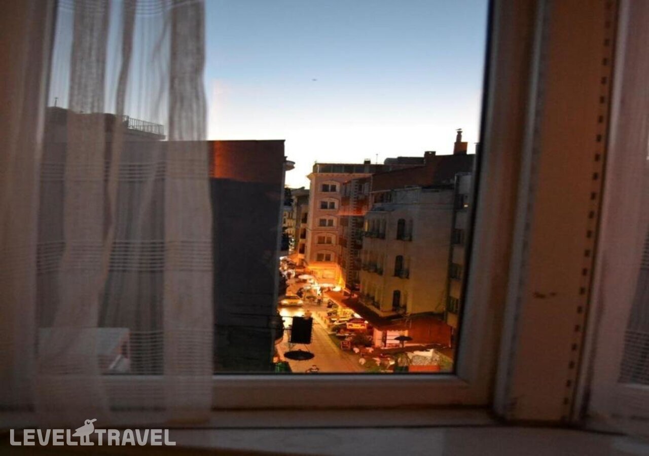 фотографии номера Улучшенный номер отеля Yeni Hotel в Турция(Сиркеджи) - фото №6
