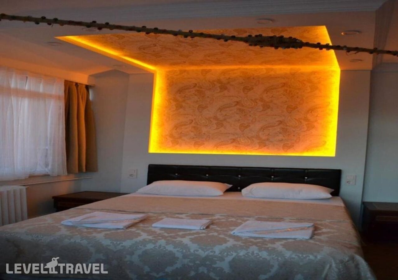 фотографии номера Улучшенный номер отеля Yeni Hotel в Турция(Сиркеджи) - фото №3
