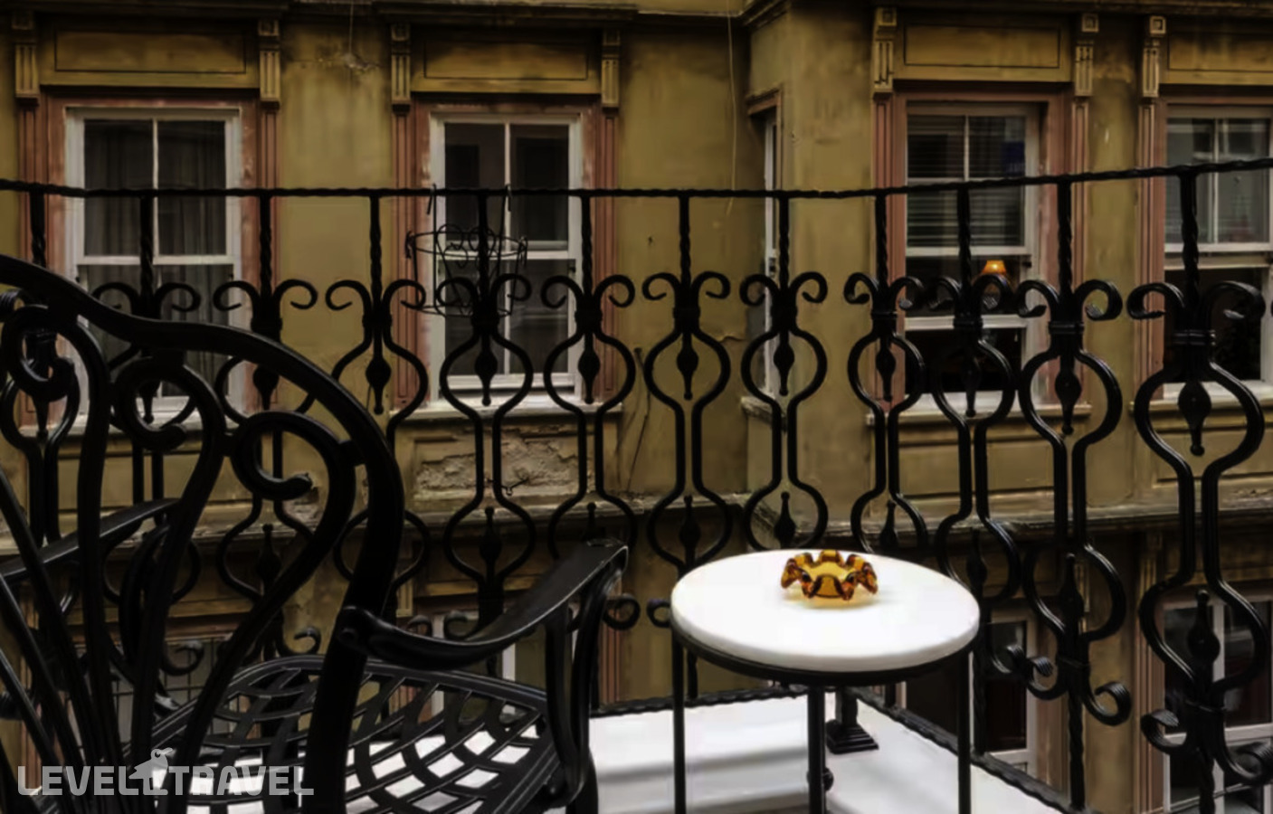 фотографии номера Полулюкс с балконом отеля Des Arts Galata в Турция(Бейоглу) - фото №4