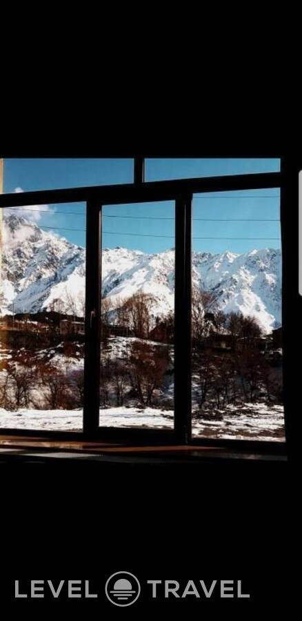 фотографии номера Стандартный с видом на горы отеля Cozy Hotel in Kazbegi в Грузия(Степанцминда) - фото №3
