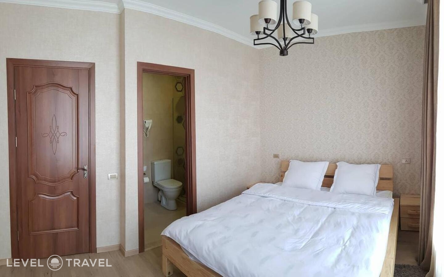 фотографии номера Стандартный с видом на горы отеля Cozy Hotel in Kazbegi в Грузия(Степанцминда) - фото №2