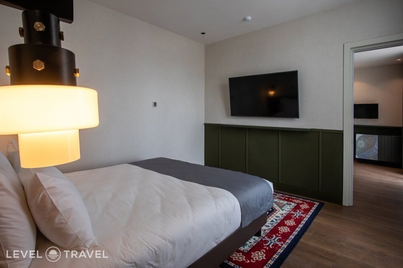 фотографии номера Люкс отеля Holiday Inn Telavi, IHG Hotel в Грузия(Телави) - фото №13
