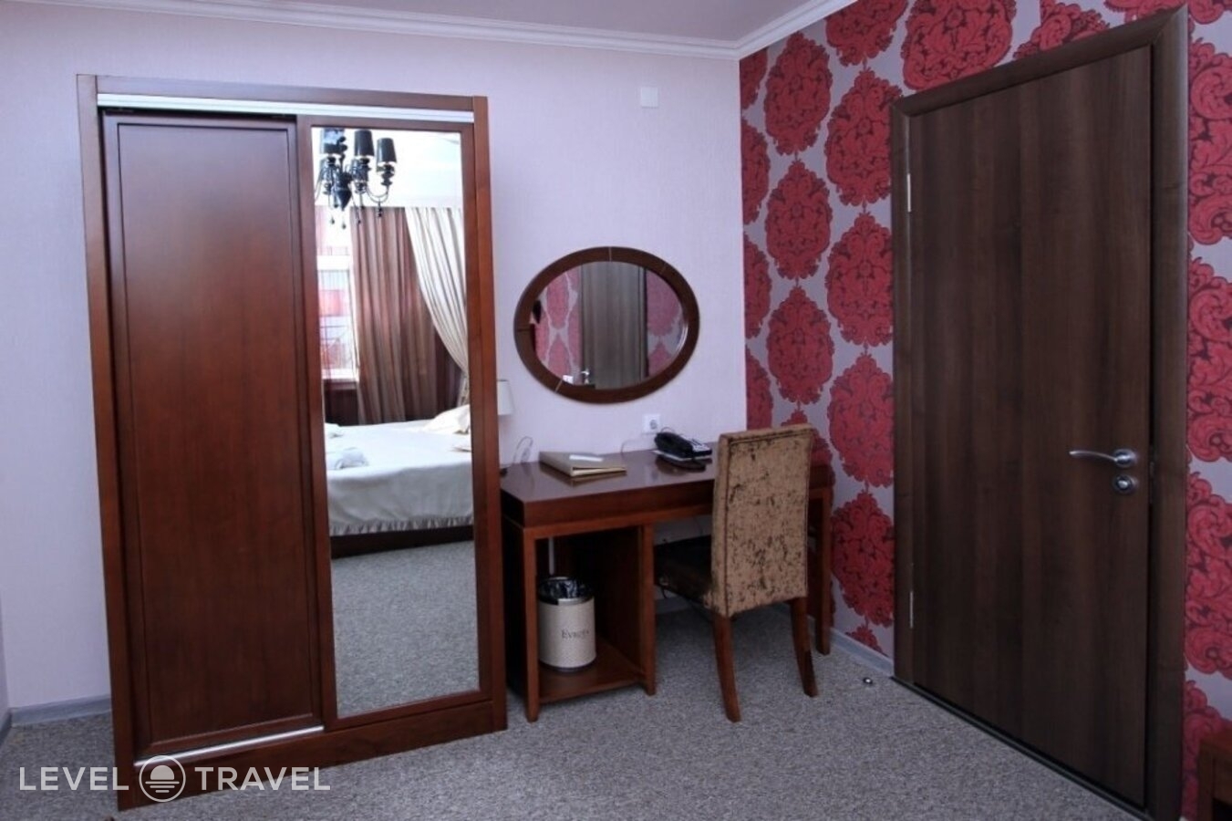 фотографии номера Люкс отеля Evropa Hotel (Европа) в Киргизия(Бишкек) - фото №6