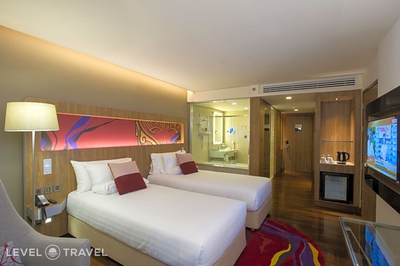 фотографии номера Улучшенный номер отеля Novotel Bangkok Sukhumvit 20 в Таиланд(Бангкок) - фото №1
