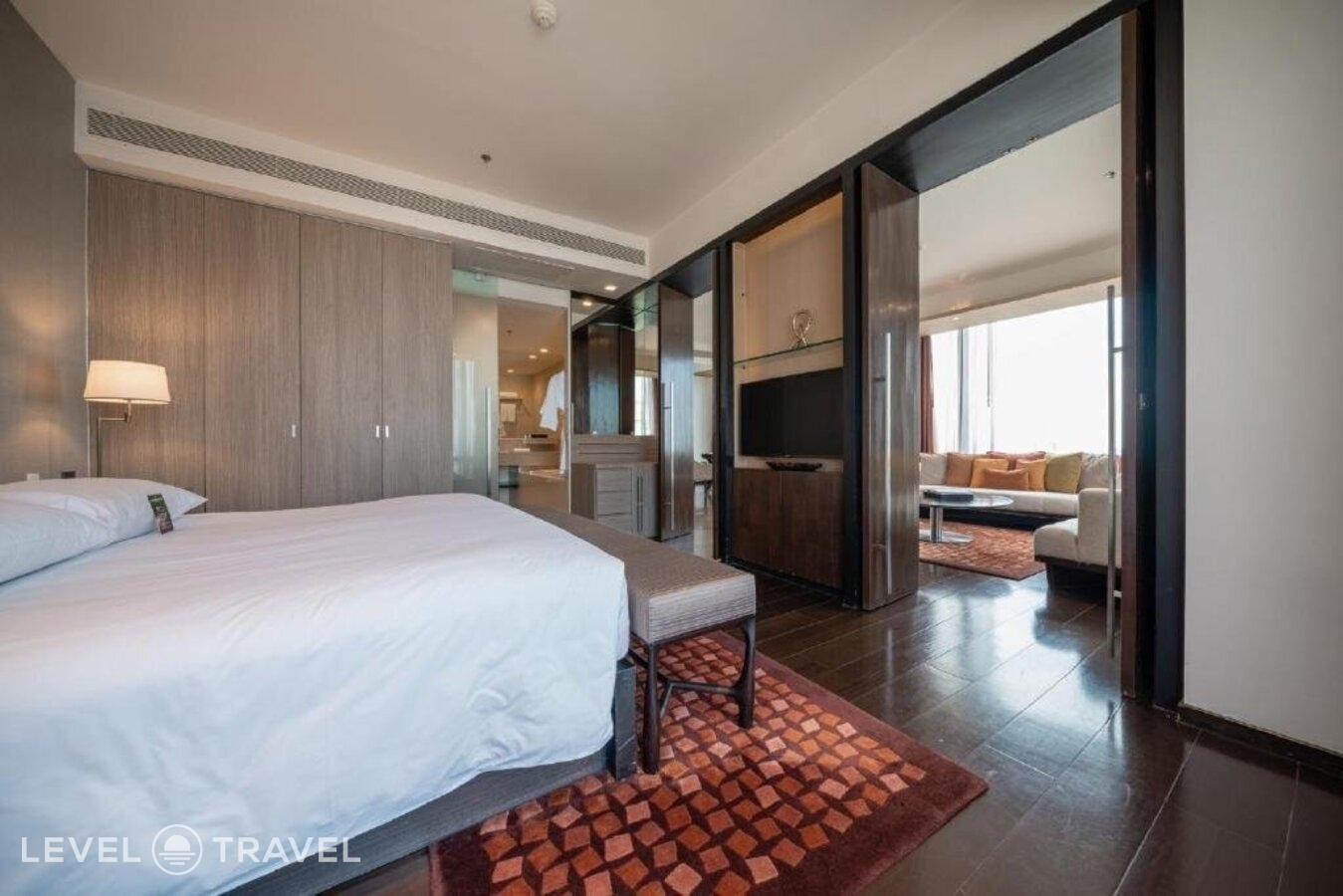 фотографии номера Люкс роскошный отеля VIE Hotel Bangkok - MGallery в Таиланд(Бангкок) - фото №2
