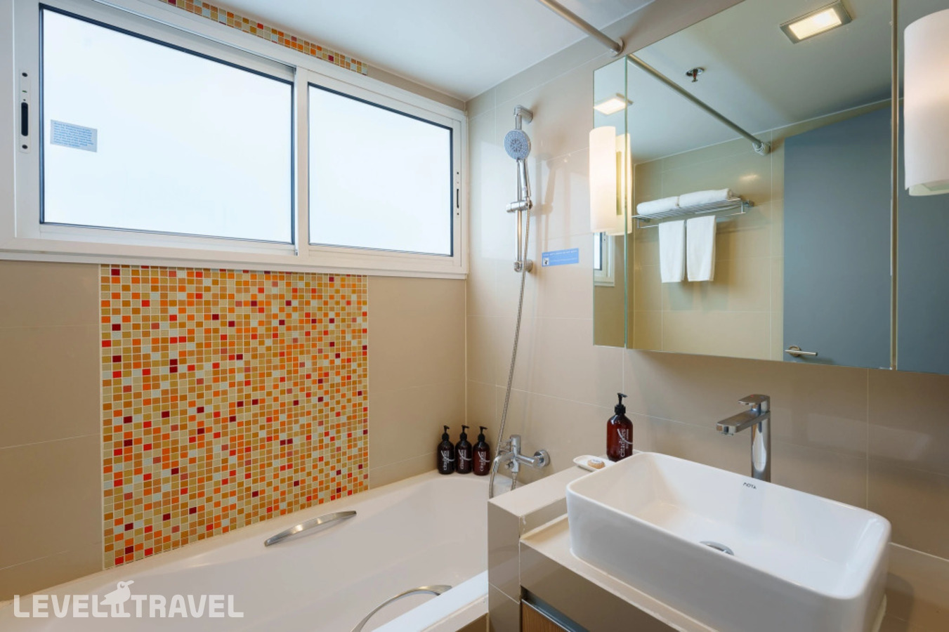 фотографии номера Делюкс отеля Citadines Sukhumvit 16 Bangkok в Таиланд(Бангкок) - фото №6