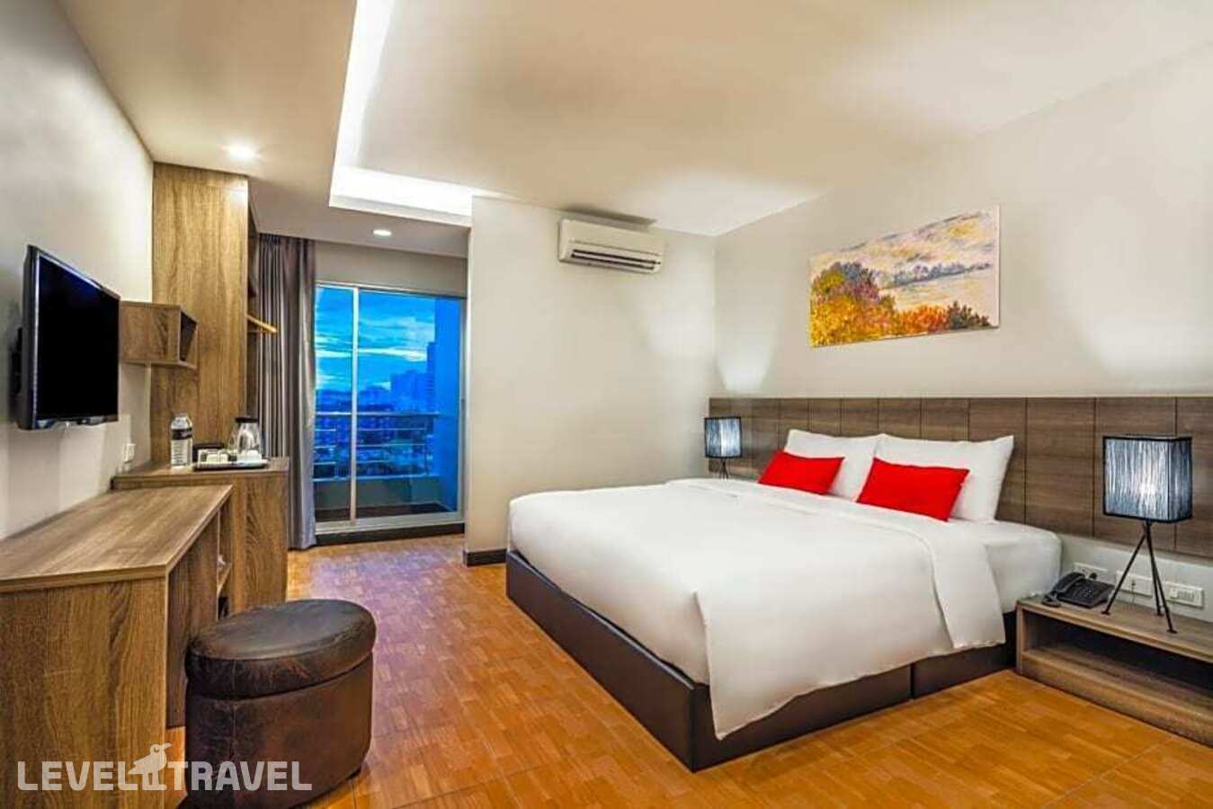фотографии номера Делюкс отеля Livotel Hotel Hua Mak Bangkok в Таиланд(Бангкок) - фото №1
