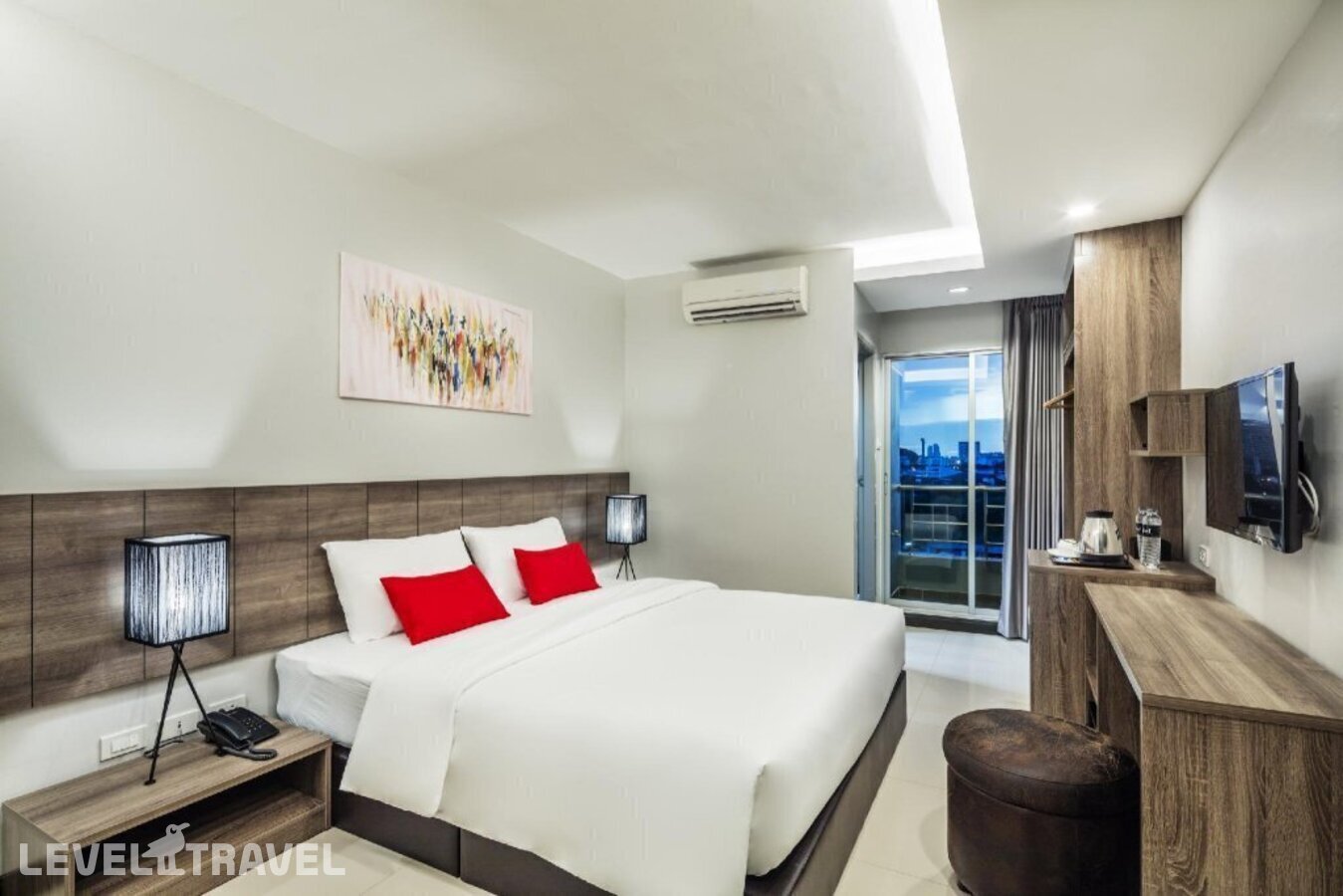 фотографии номера Стандартный номер отеля Livotel Hotel Hua Mak Bangkok в Таиланд(Бангкок) - фото №1
