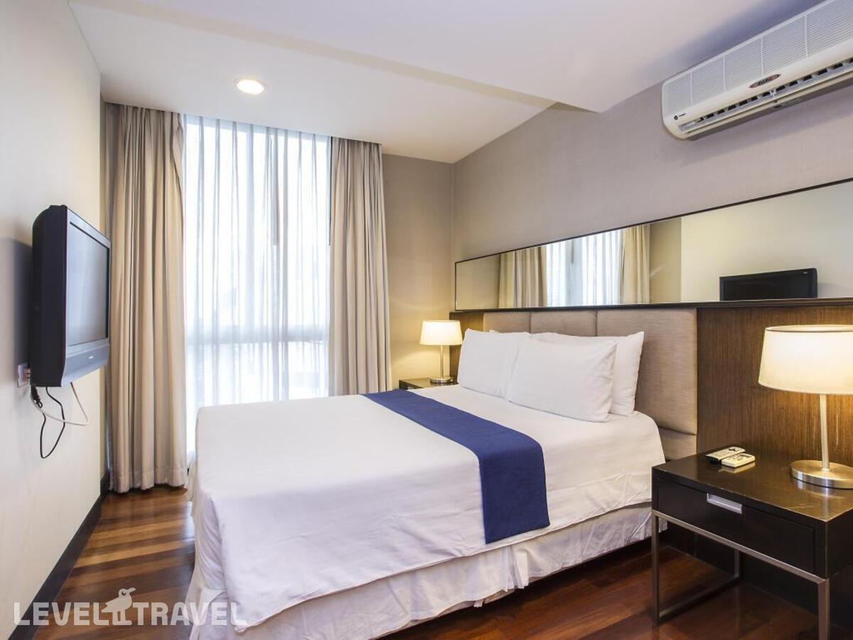 фотографии номера Студия отеля The Narathiwas Hotel & Residence Sathorn Bangkok в Таиланд(Бангкок) - фото №1
