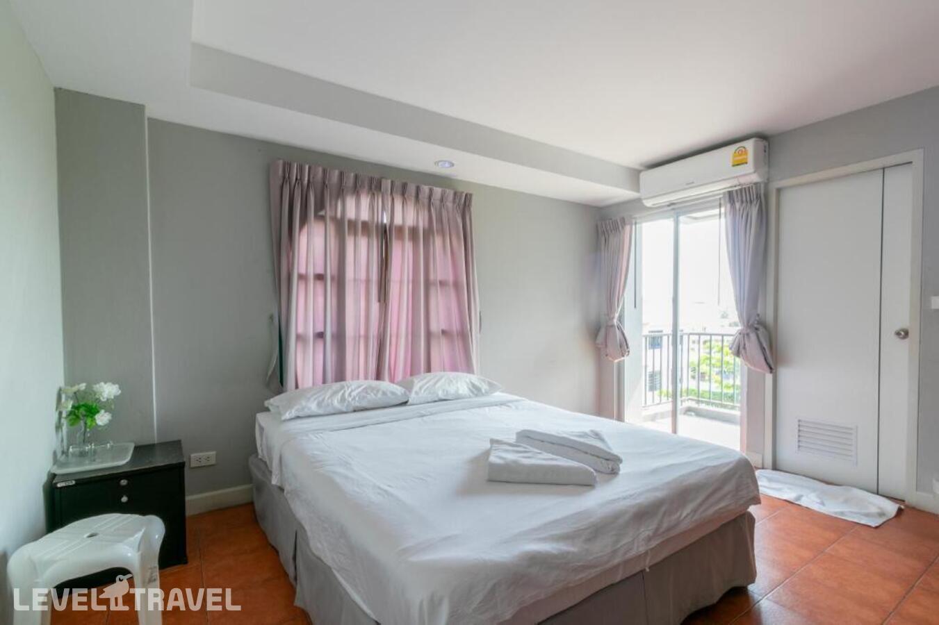 фотографии номера Стандартный номер отеля Resortel Lat Phrao 91 в Таиланд(Бангкок) - фото №1