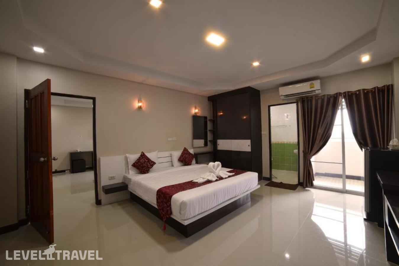 фотографии номера Семейный номер отеля Gold Airport Suites в Таиланд(Бангкок) - фото №1