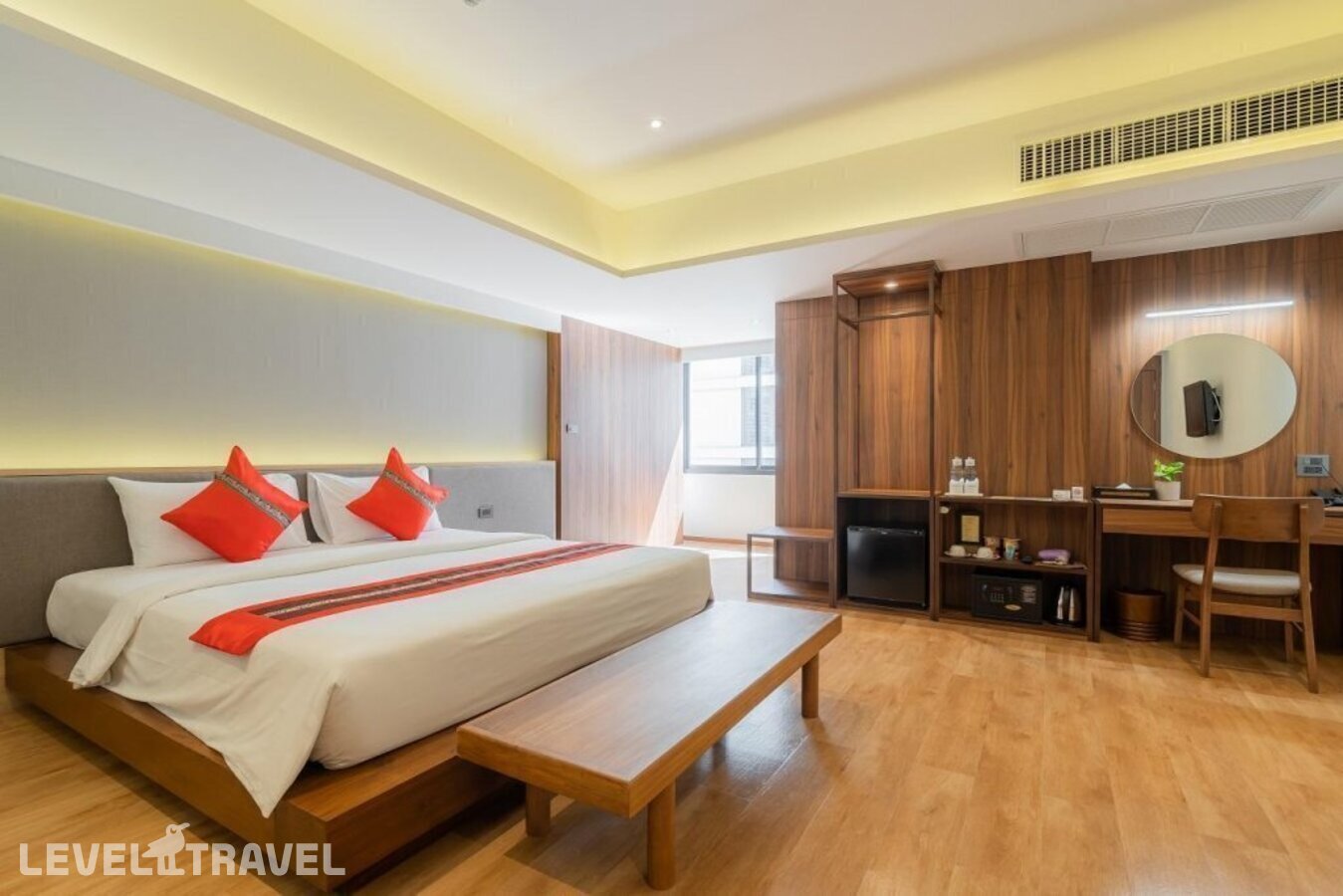 фотографии номера Делюкс с балконом отеля True Siam Phayathai Hotel в Таиланд(Бангкок) - фото №2