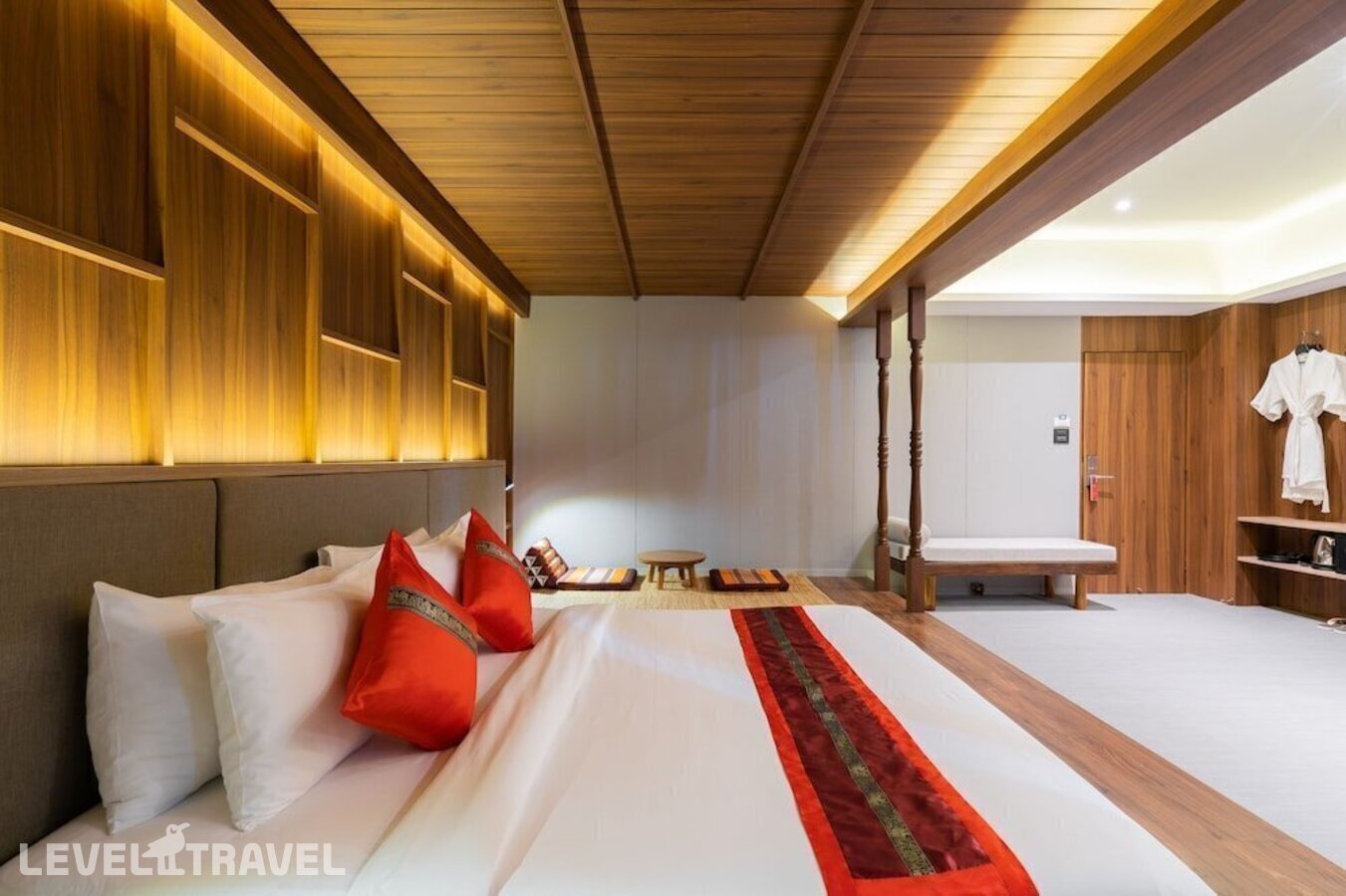 фотографии номера Делюкс с балконом отеля True Siam Phayathai Hotel в Таиланд(Бангкок) - фото №3