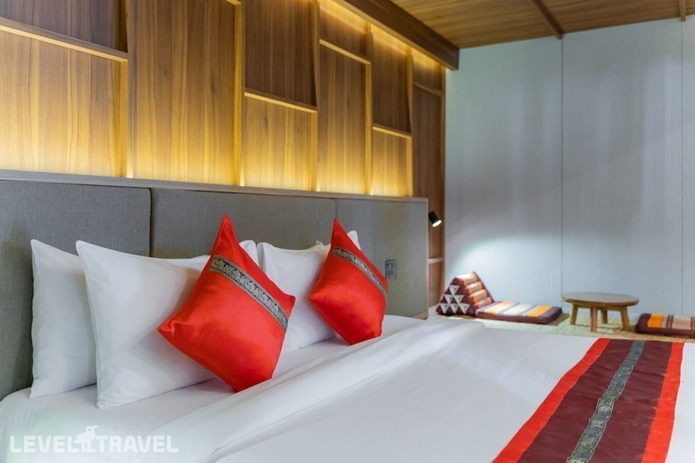фотографии номера Делюкс с балконом отеля True Siam Phayathai Hotel в Таиланд(Бангкок) - фото №5
